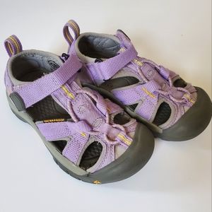 Girls Keen Sandals - size 10